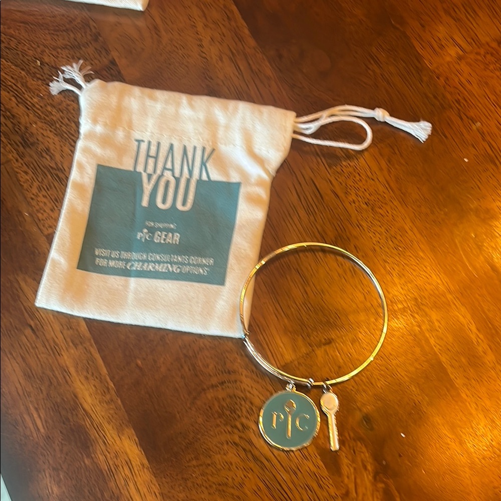 Pampered Chef Gold Bracelet with Charms